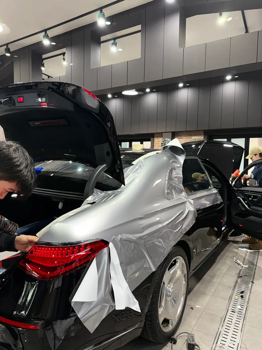 Mercedes-Benz S-Class Maybachのカーラッピング事例｜費用目安・仕上がり 施工写真 3-1