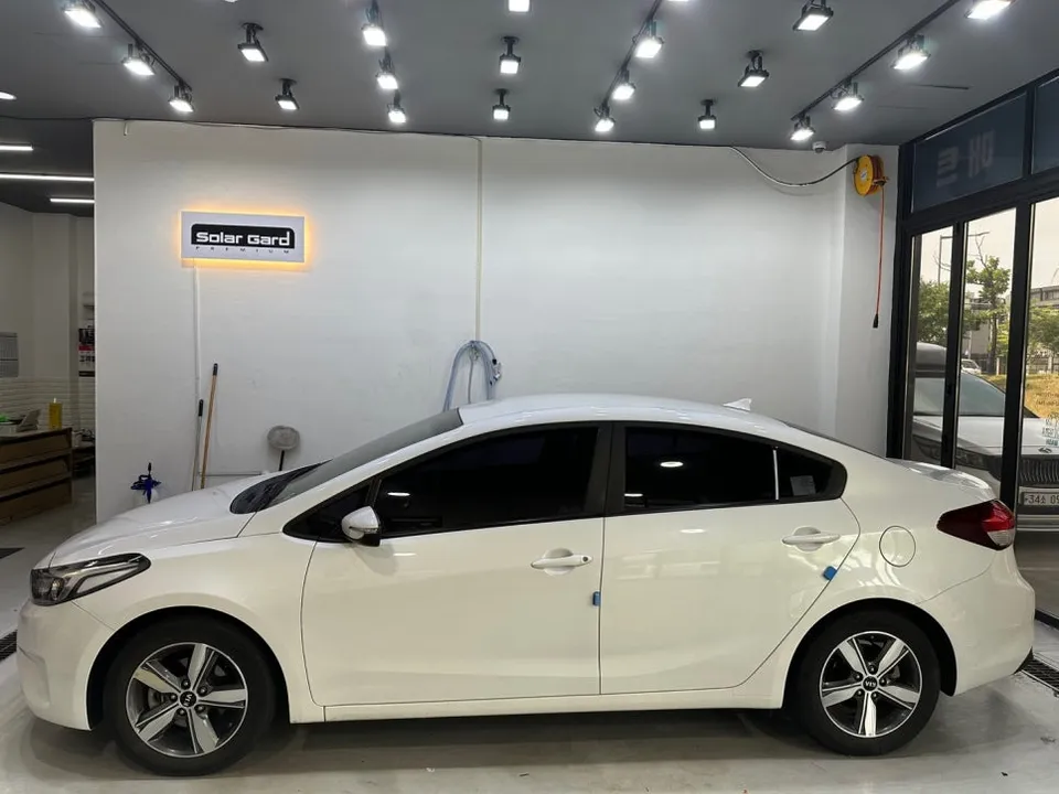 Kia K3のカーフィルム施工事例|費用目安と仕上がり 施工写真 1-1