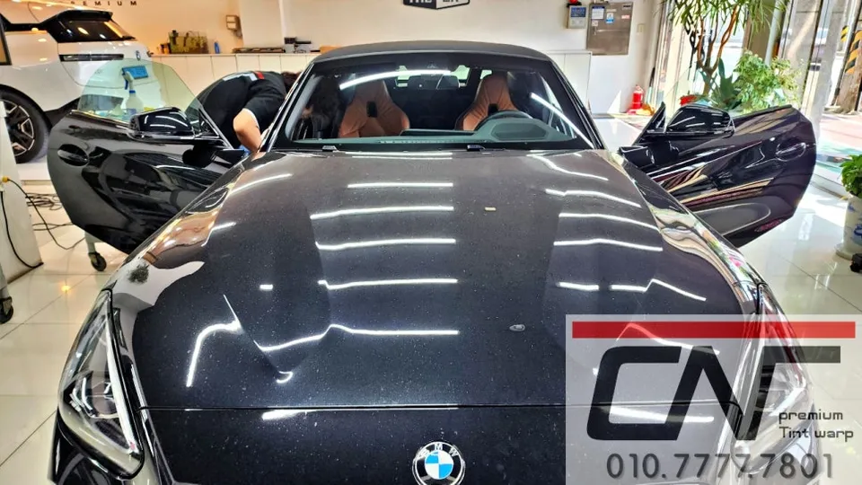 BMW Z4 G29のカーフィルム施工事例 施工写真 1-2