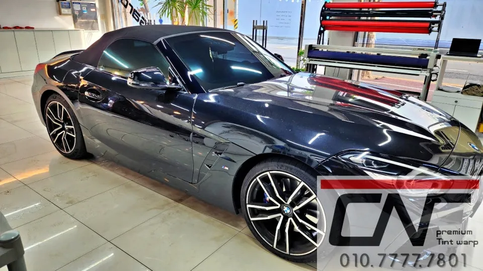 BMW Z4 G29のカーフィルム施工事例 施工写真 2-2