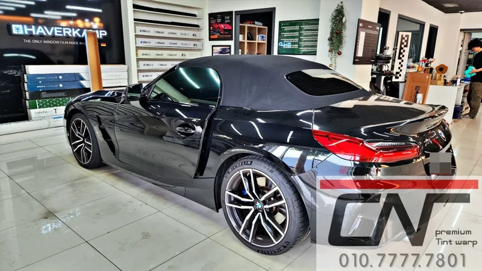 BMW Z4 G29のカーフィルム施工事例 施工写真 1-3