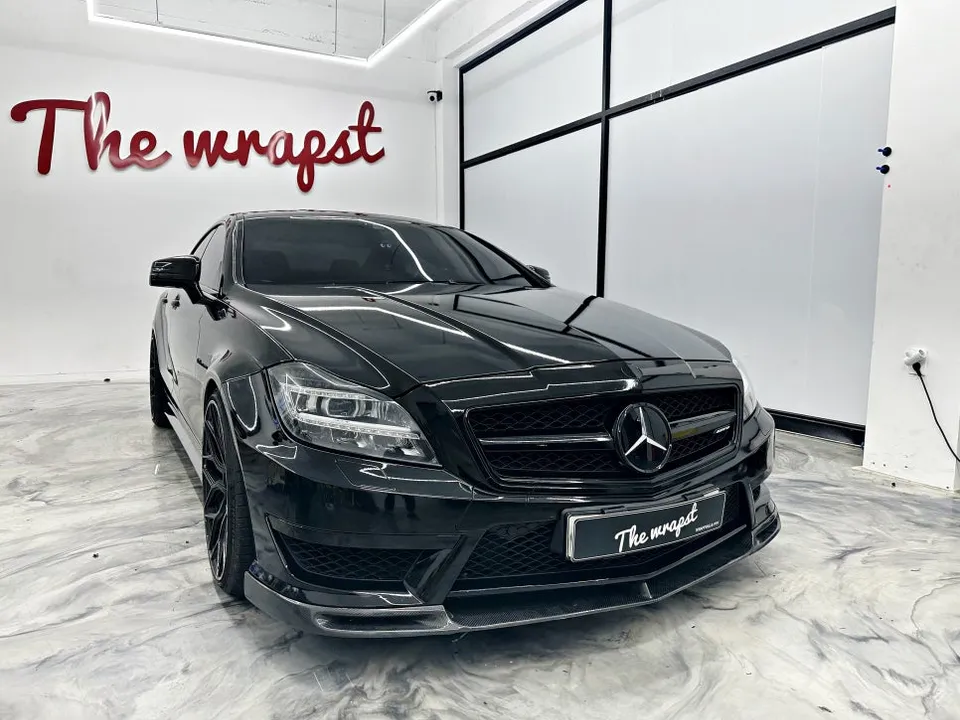 Mercedes-Benz CLS63 AMGのカーラッピング事例|費用目安・仕上がり 施工写真 3-3