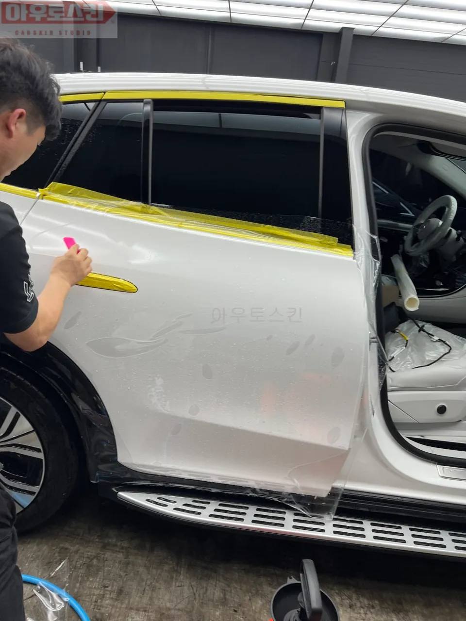 Mercedes-Benz EQEのPPF施工事例｜費用目安と仕上がり 施工写真 2-2