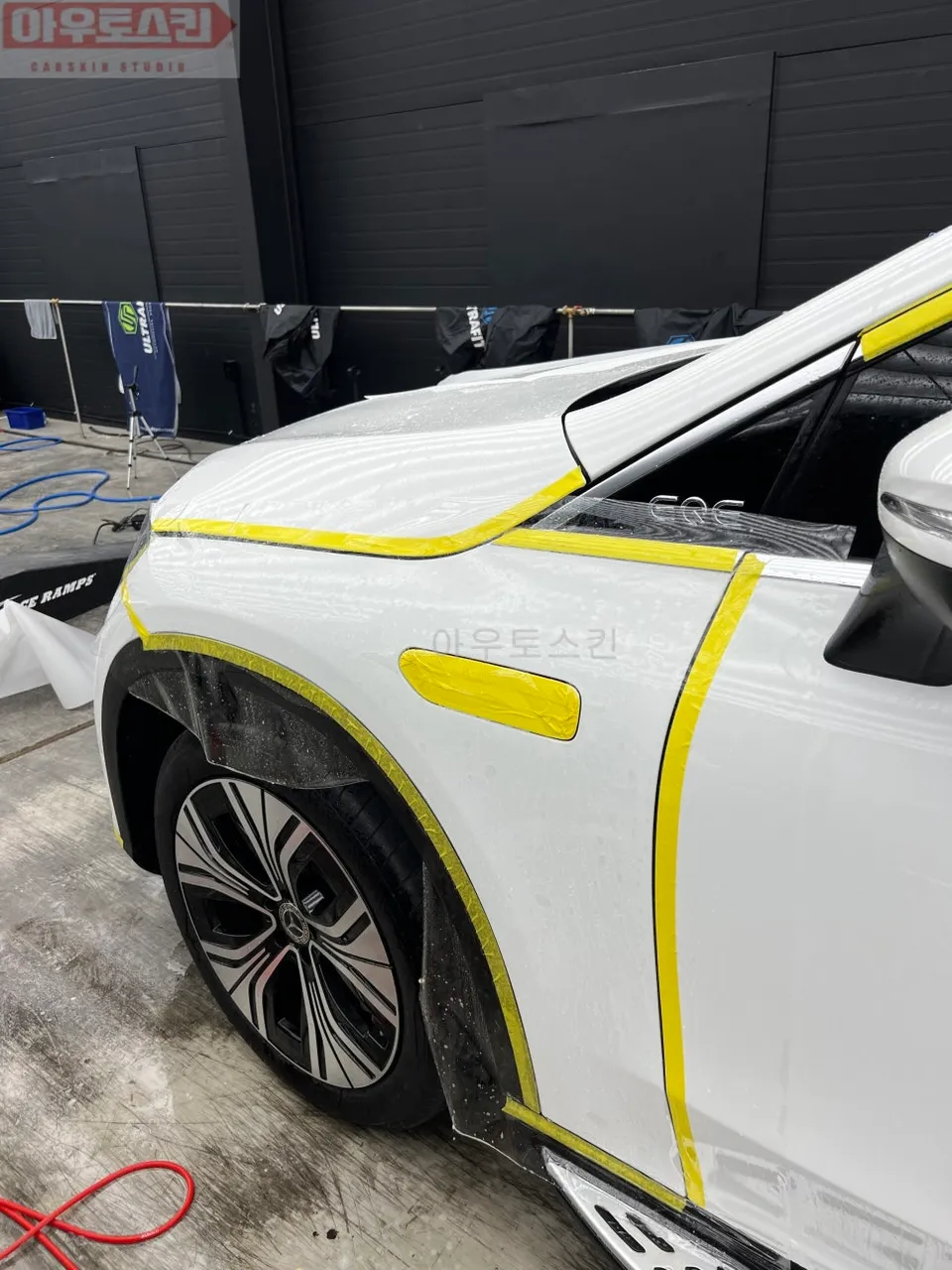 Mercedes-Benz EQEのPPF施工事例｜費用目安と仕上がり 施工写真 2-3