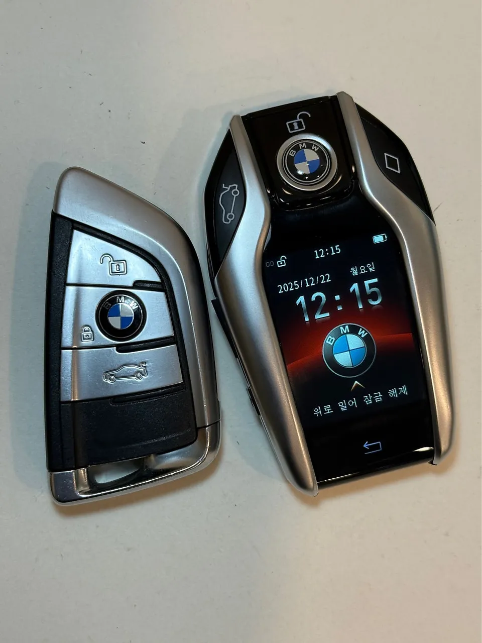 BMW X5 F15 oem options - BMW X5 F15 OEM Options Review: High-Tech Key Upgrade photo 4