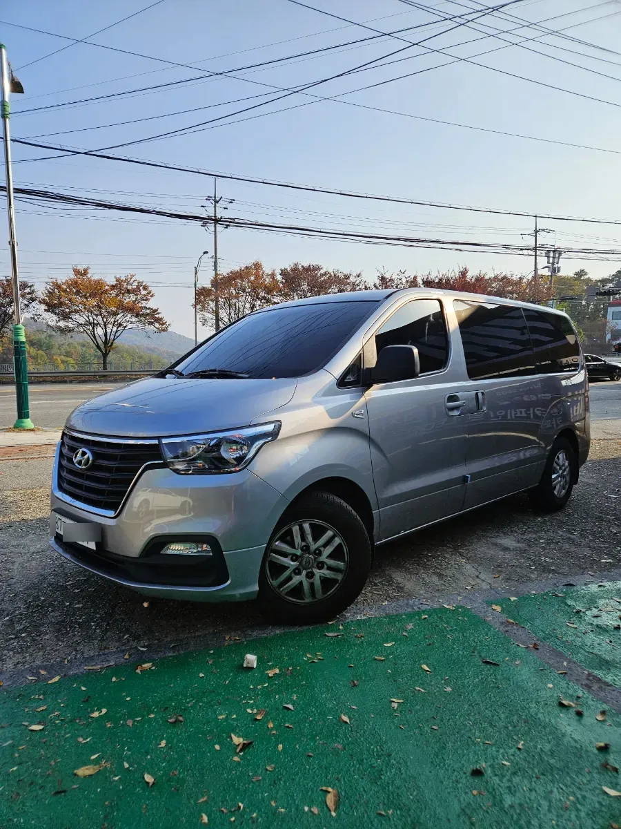 Hyundaiのカーフィルム施工事例 施工写真 2-2