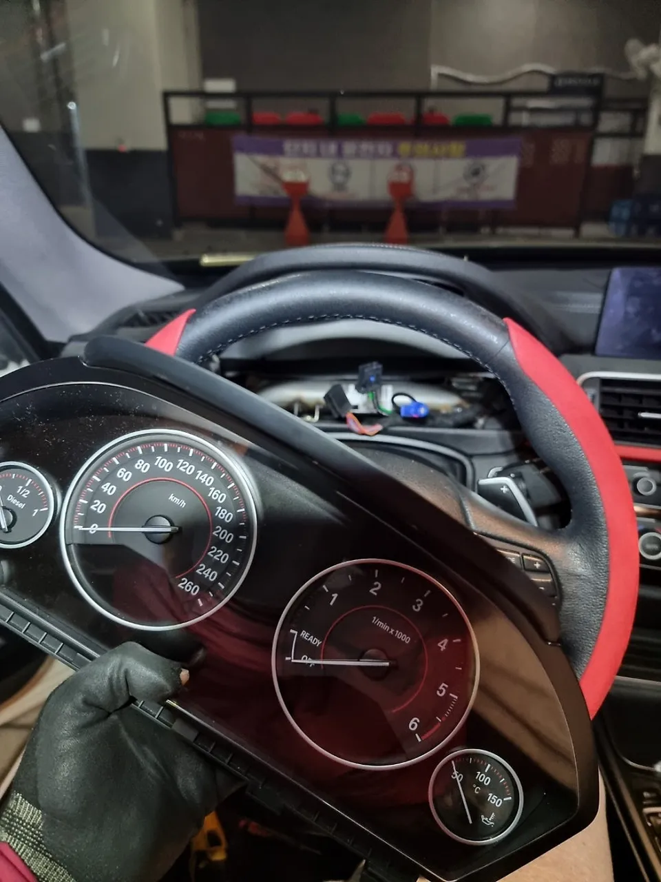 BMW 3 SeriesのAndroid Auto・CarPlay取付事例 施工写真 4