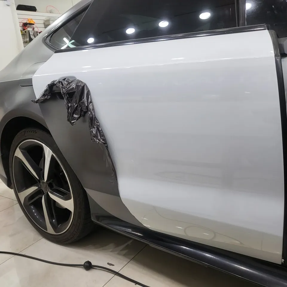 Audi A7のカーラッピング事例|費用目安・仕上がり 施工写真 2-3