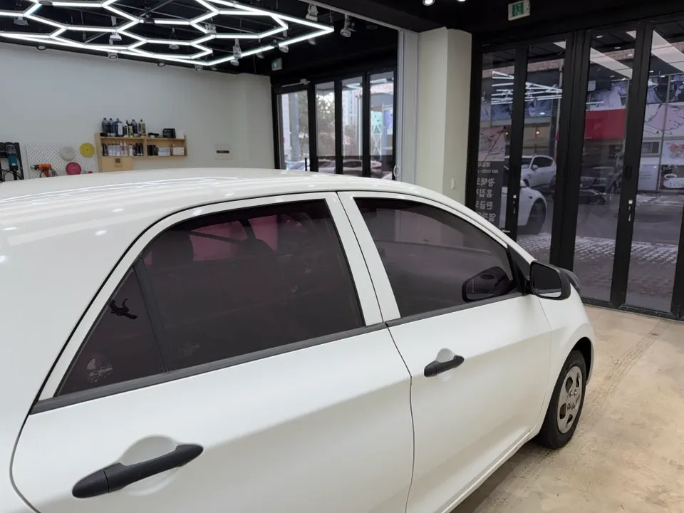Kia Morningのカーフィルム施工事例|費用目安と仕上がり 施工写真 2-2