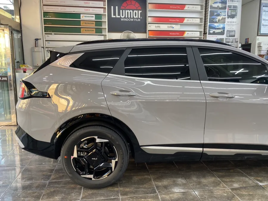Kia Sportage NQ5のカーフィルム施工事例｜費用目安・仕上がり 施工写真 4