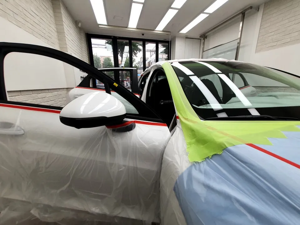 Kia K5 カーフィルム施工事例|断熱・スモークフィルムの費用目安 施工写真 1-2