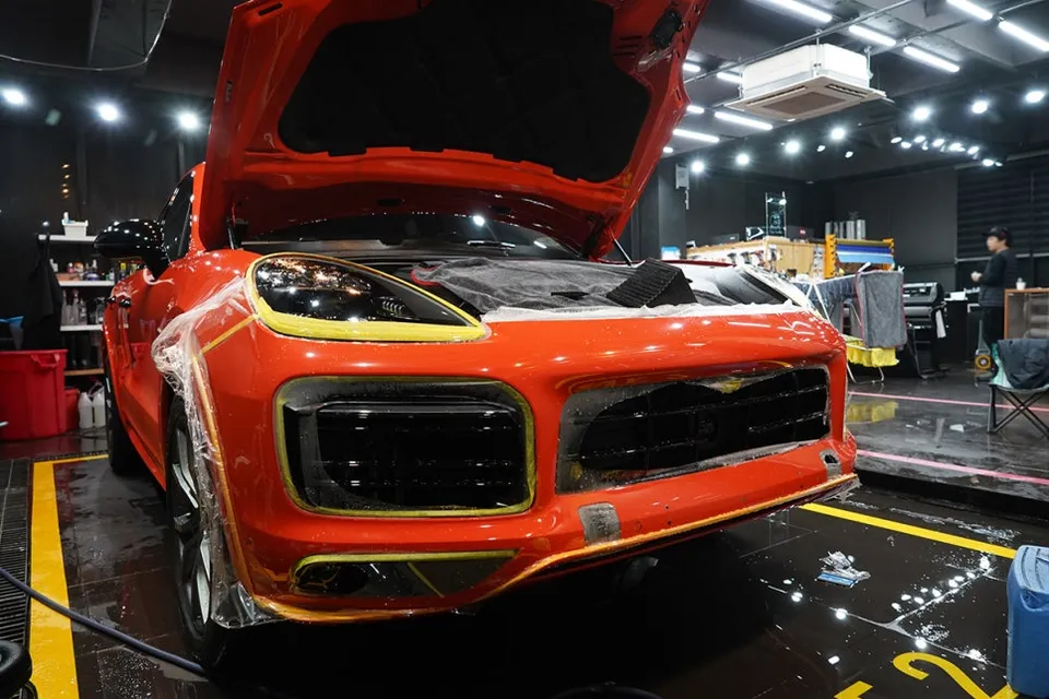 Porsche CayenneのPPF施工事例｜費用目安・仕上がり 施工写真 4-1