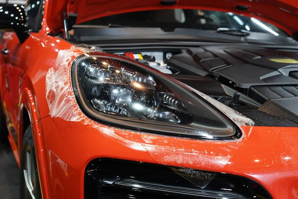 Porsche CayenneのPPF施工事例｜費用目安・仕上がり 施工写真 3-2