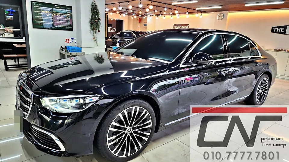 Mercedes-Benz S-Class W223のカーフィルム施工事例 写真
