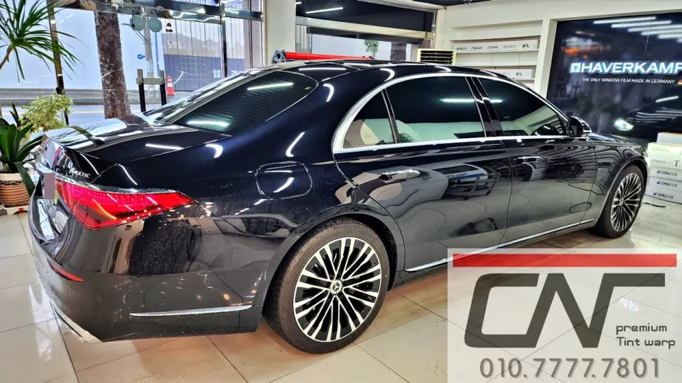 Mercedes-Benz S-Class W223のカーフィルム施工事例 施工写真 4-2