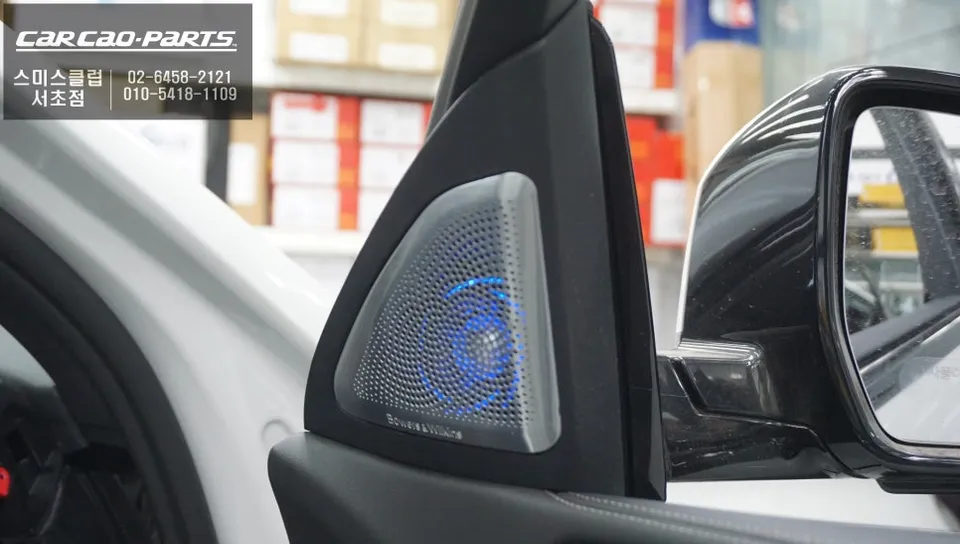BMW X6 ambient lighting - BMW X6 Ambient Lighting Upgrade Review photo 3