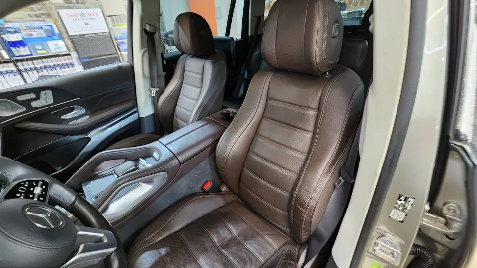 Mercedes-Benz GLS 580 interior customization - Mercedes-Benz GLS 580 Interior Customization Review photo 3