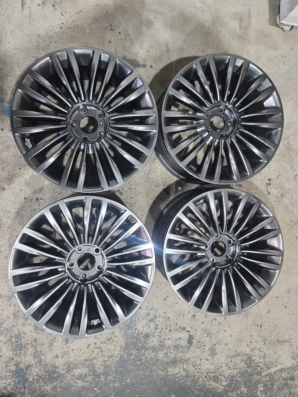 Kia K900 wheel repair - Kia K900 Wheel Repair Review — Ghost Chrome Rim Restoration Cost photo 4