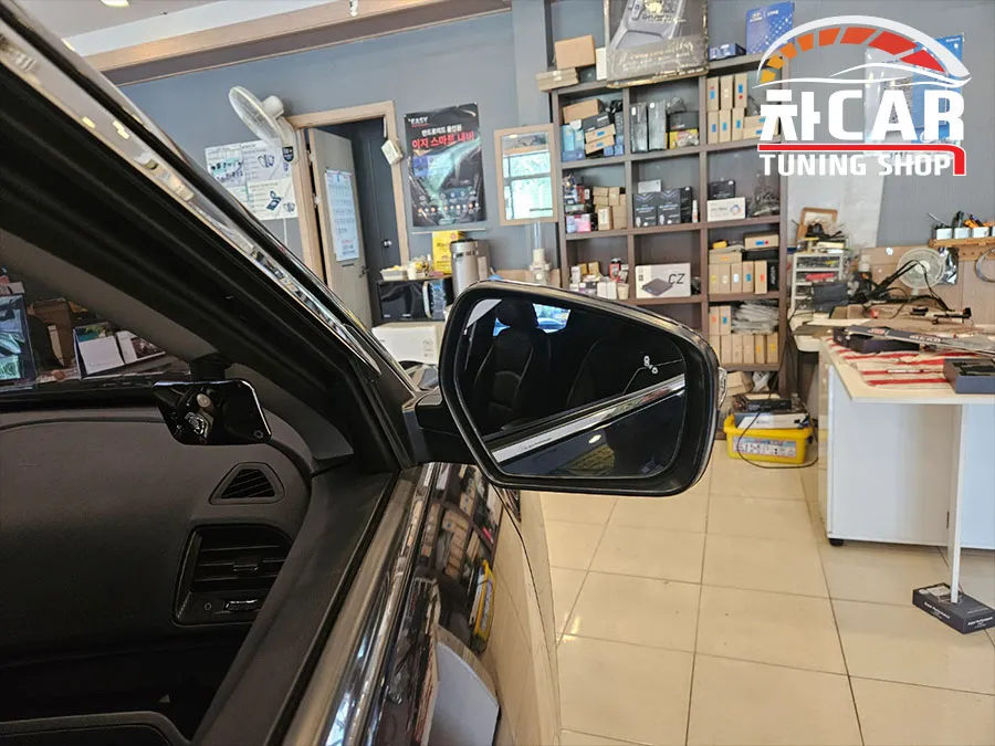 SsangYong Tivoli Air oem options - SsangYong Tivoli Air Blind Spot Detection Install Review photo 5