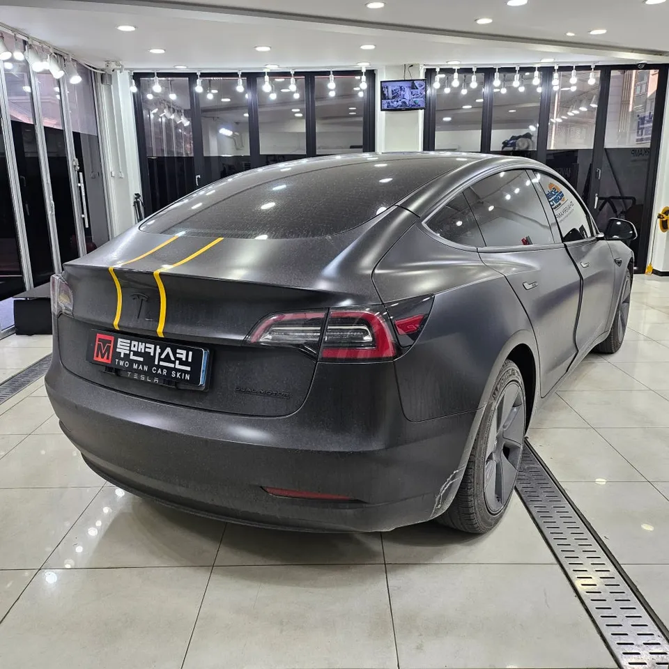 Tesla Model 3のカーラッピング事例|費用目安・仕上がり 施工写真 2-2