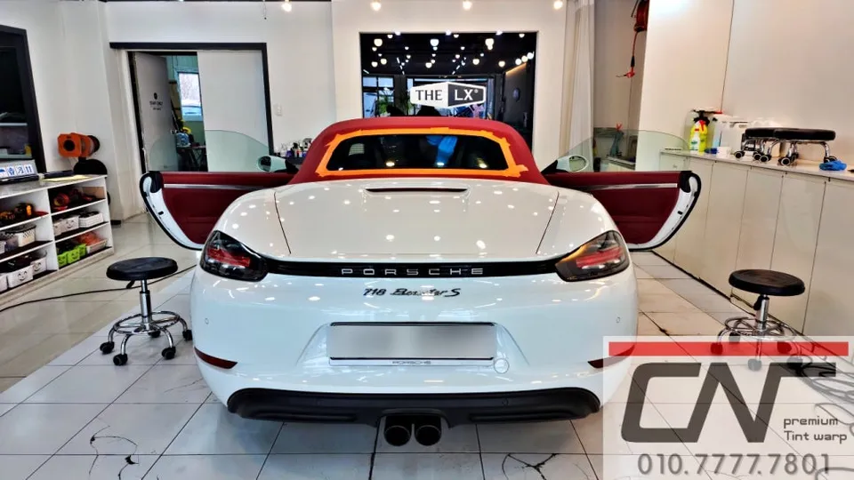 Porsche 718 window tinting - Porsche 718 Window Tinting Review: Blockforty Viva Sky Blue photo 4