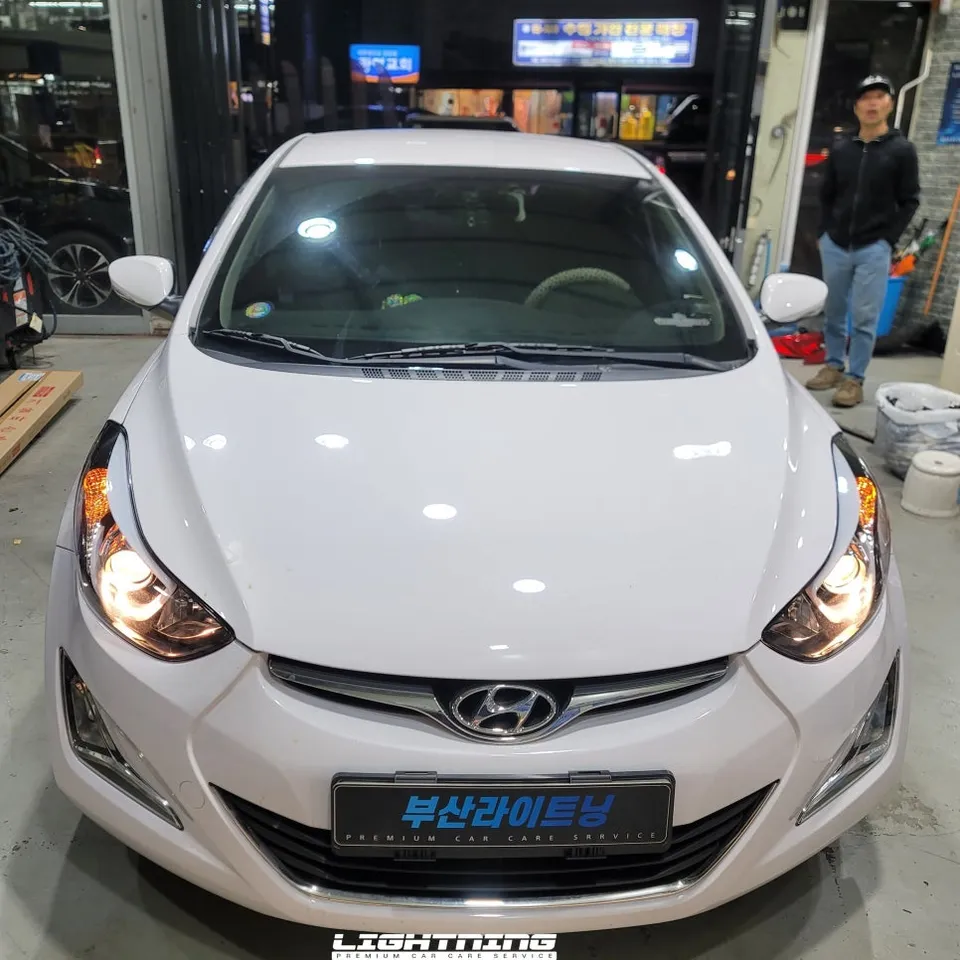 Hyundai Elantraのカーフィルム施工事例｜費用目安・仕上がり 施工写真 1-1