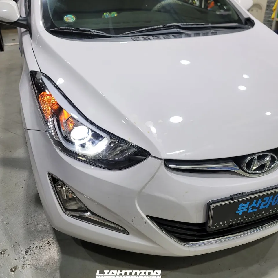 Hyundai Elantraのカーフィルム施工事例｜費用目安・仕上がり 施工写真 3-3