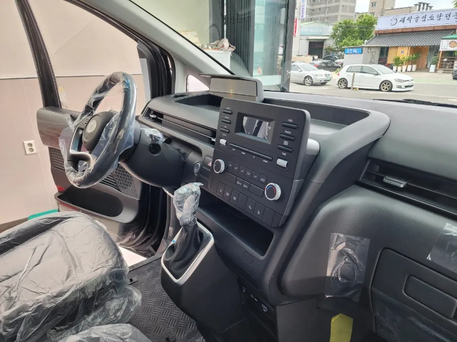 Hyundai Staria Navigation Retrofit Review — Cost & Results Before