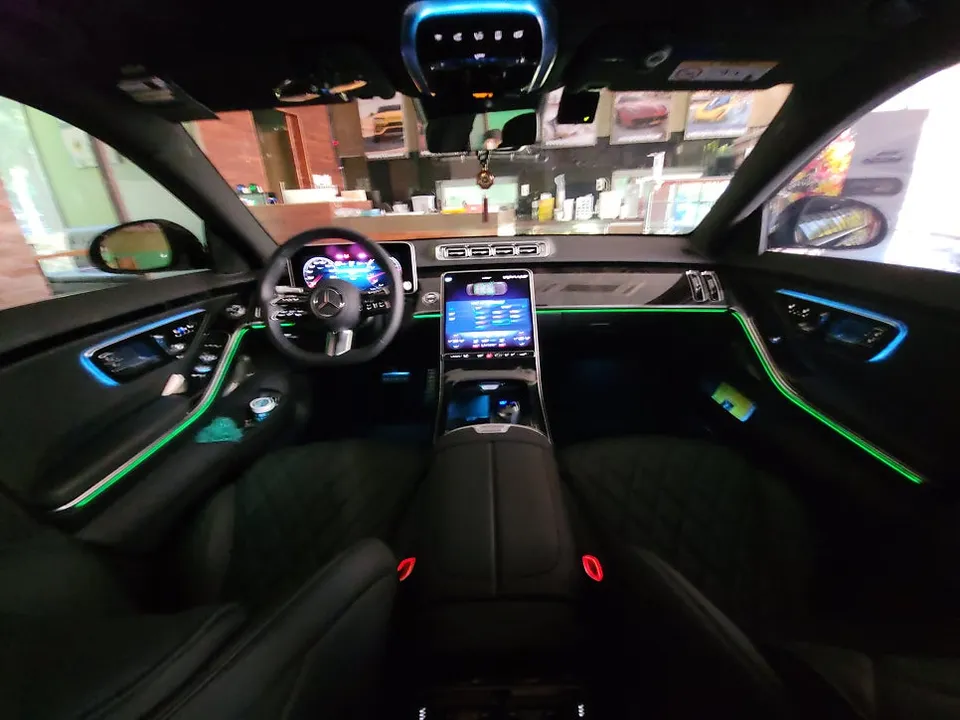 Mercedes-Benz S-Class W223 ambient lighting - Mercedes-Benz S-Class W223 Ambient Lighting Review — Cost photo 6