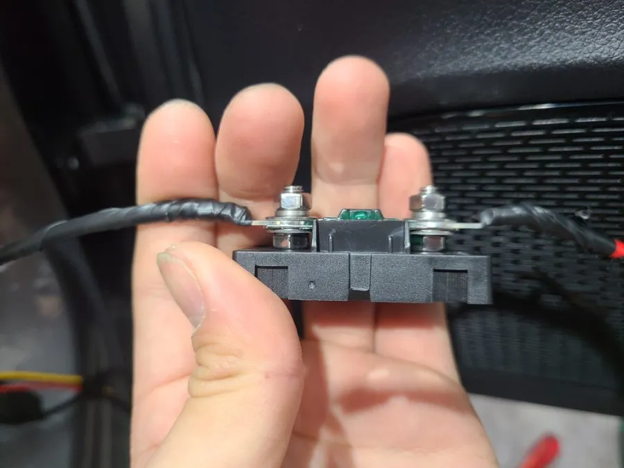 Mercedes-Benz A-Class dash cam - Mercedes-Benz A-Class Dash Cam Installation Review photo 5