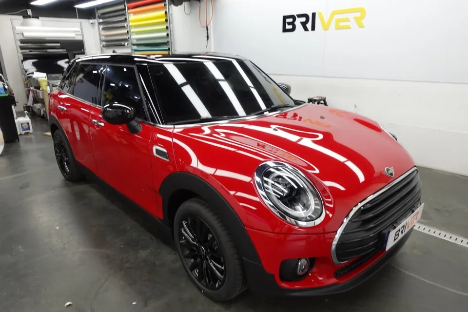 MINI Clubmanのカーラッピング事例｜ブラックPPFで高級感アップ 施工写真 4-2