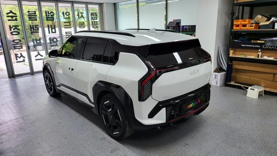 Kia EV3 PPF施工事例|費用目安と仕上がり 施工写真 3-1