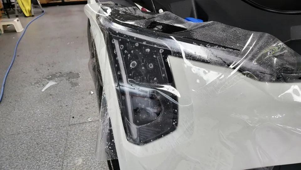 Kia EV3 PPF施工事例|費用目安と仕上がり 施工写真 1-2