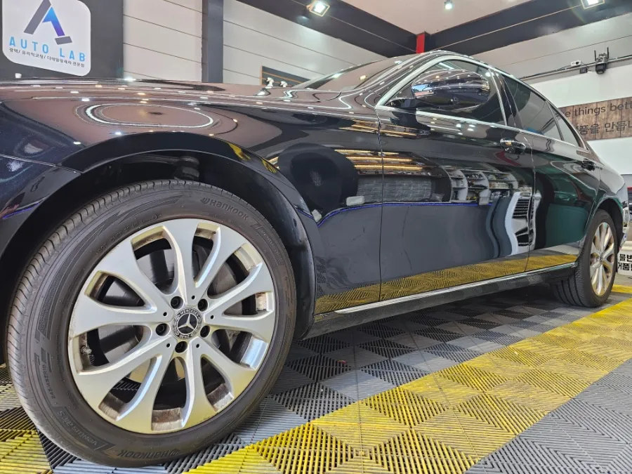 Mercedes-Benz E-Class ceramic coating - Mercedes-Benz E-Class Ceramic Coating Review: Restoring Shine photo 4
