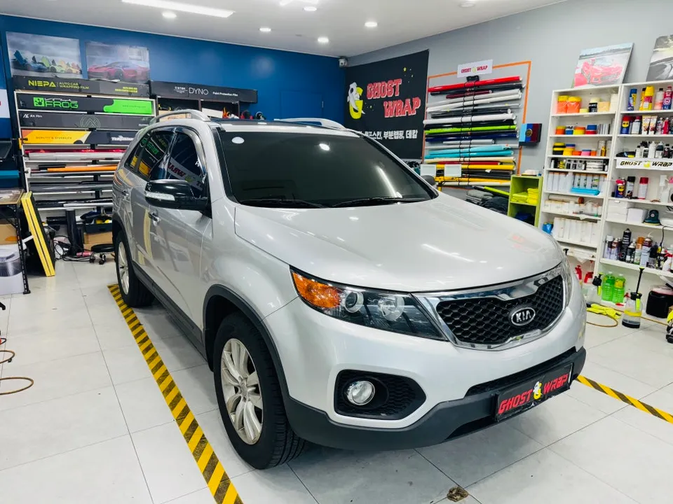 Kia Sorentoのカーラッピング事例|費用目安・仕上がり 施工写真 2-1
