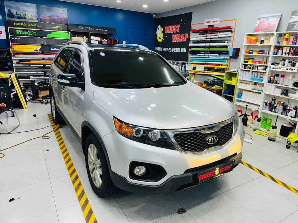 Kia Sorentoのカーラッピング事例|費用目安・仕上がり 施工写真 3-3