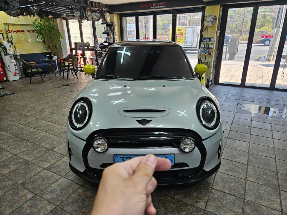 BMW MINI Cooper lighting upgrade installation result