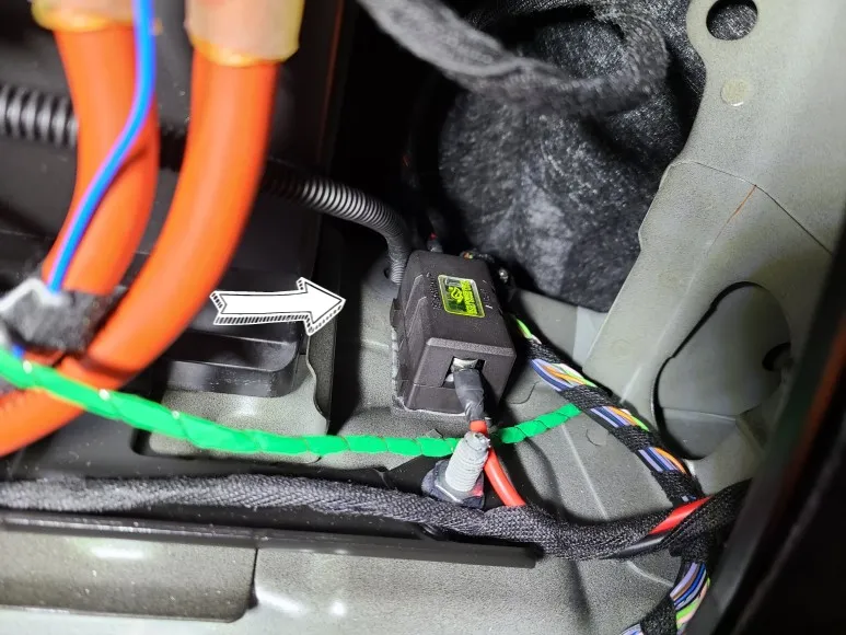 Audi A6 C8 dash cam - Audi A6 Dash Cam Installation & Review - Long-Term Parking Record photo 3