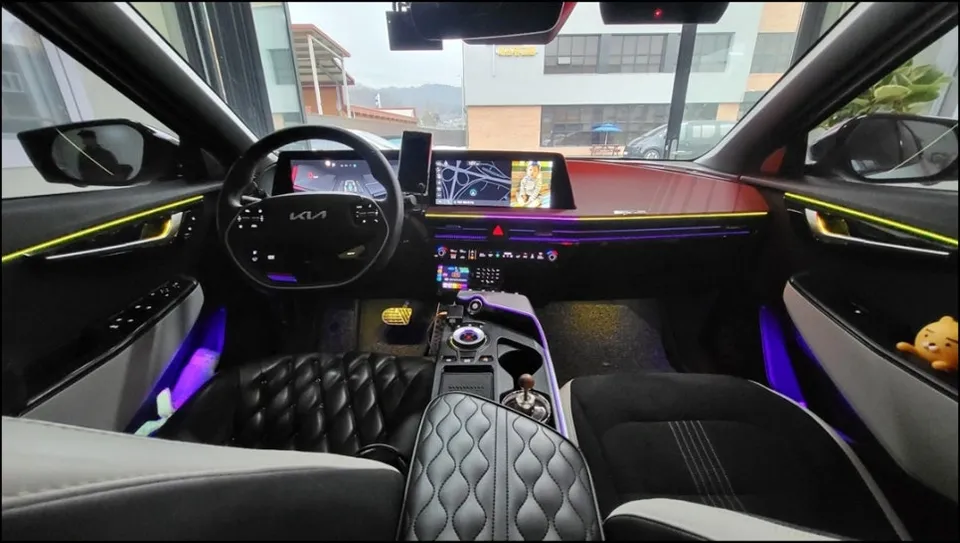 Kia EV6 ambient lighting - Kia EV6 Ambient Lighting Review — Interior LED Upgrade photo 5