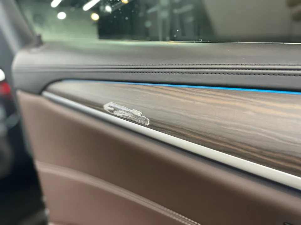 BMW 5 Series G30のカーラッピング事例 施工写真 6