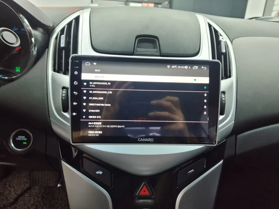 Chevrolet CruzeのAndroid Auto・CarPlay取付事例 施工写真 1-3