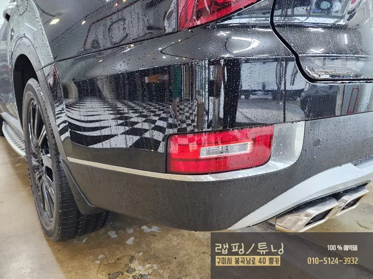 Hyundai Palisadeのカーラッピング事例｜クローム除去で印象激変 施工写真 3-3