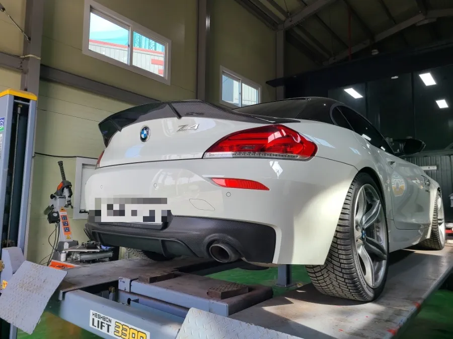 BMW Z4のホイールリペア・塗装事例 施工写真 2-1