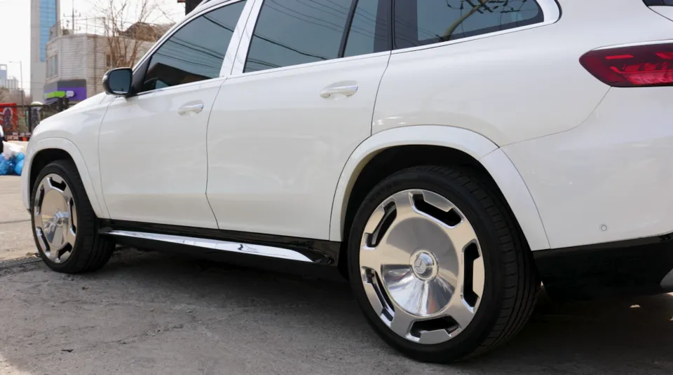 Mercedes-Benz GLS 580 body kit - Mercedes-Benz GLS 580 Body Kit Upgrade Review photo 6