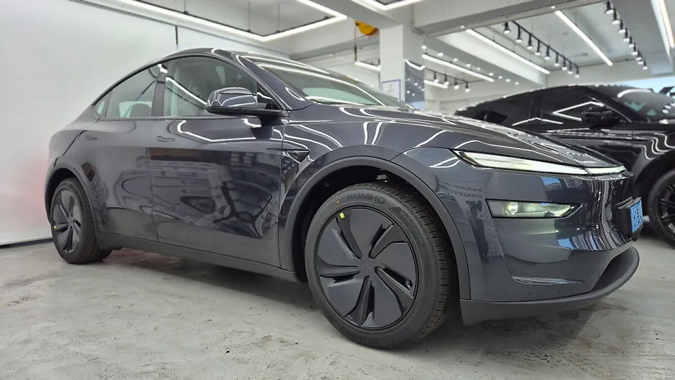 Tesla Model Y ppf - Tesla Model Y PPF Review — Superior Paint Protection & Clarity photo 3