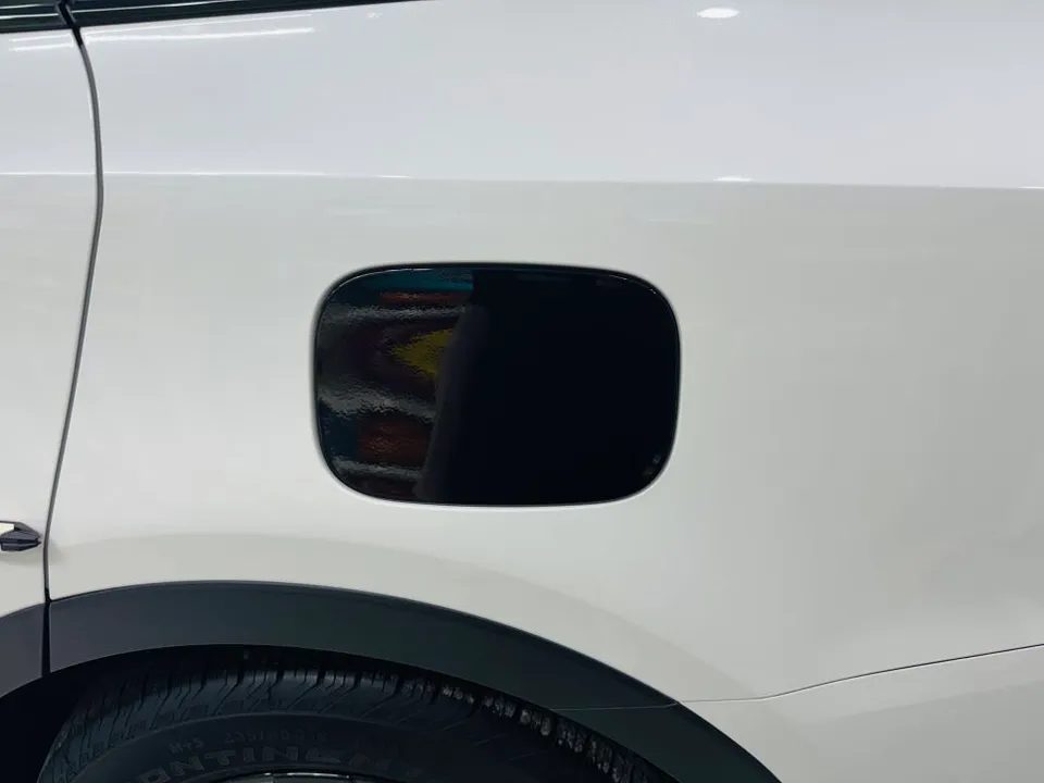 Kia Sorentoのカーラッピング事例|費用目安・仕上がり 施工写真 2-3