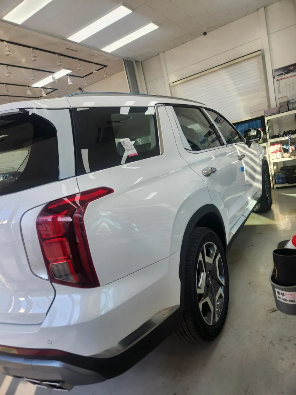 Hyundai Palisadeのカーフィルム施工事例|費用目安・仕上がり 施工写真 2-2