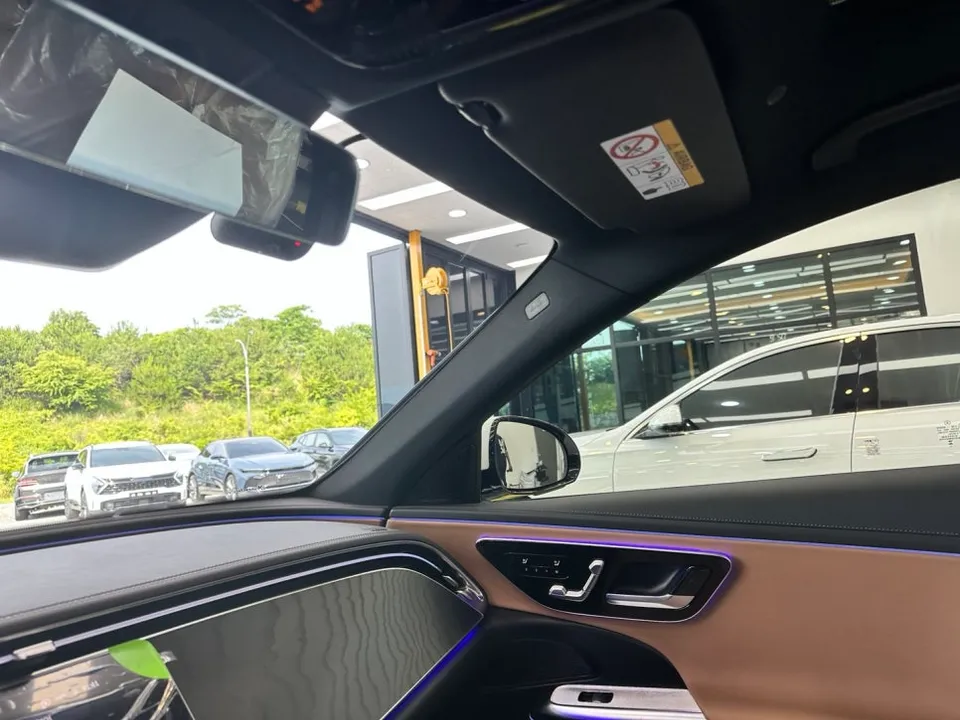 Mercedes-Benz E-Class W213 new car package - Mercedes-Benz E-Class W213 New Car Package Review photo 5