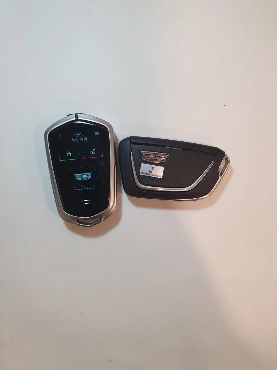 Cadillac Escalade oem options - Cadillac Escalade OEM Options Review: Display Key Upgrade Cost photo 3