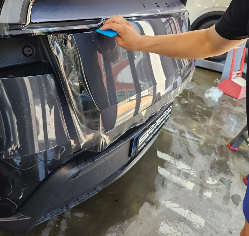 Tesla Model Y PPF施工事例｜費用目安と仕上がり 施工写真 3-3